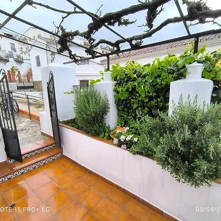 La Casita De La Parra Tatil Evi Ronda